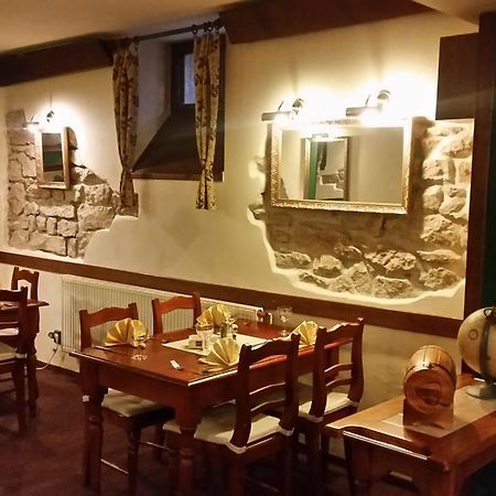 Penzion Pohoda Beroun แบโรน ภายนอก รูปภาพ